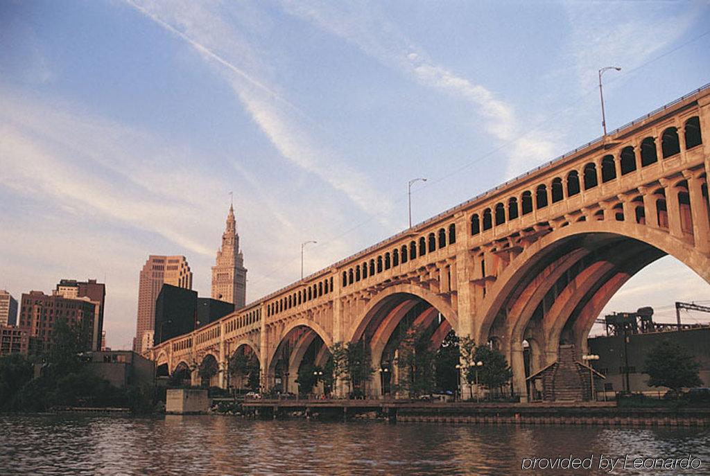 InterContinental Suites Hotel Clevel& Cleveland Exterior foto