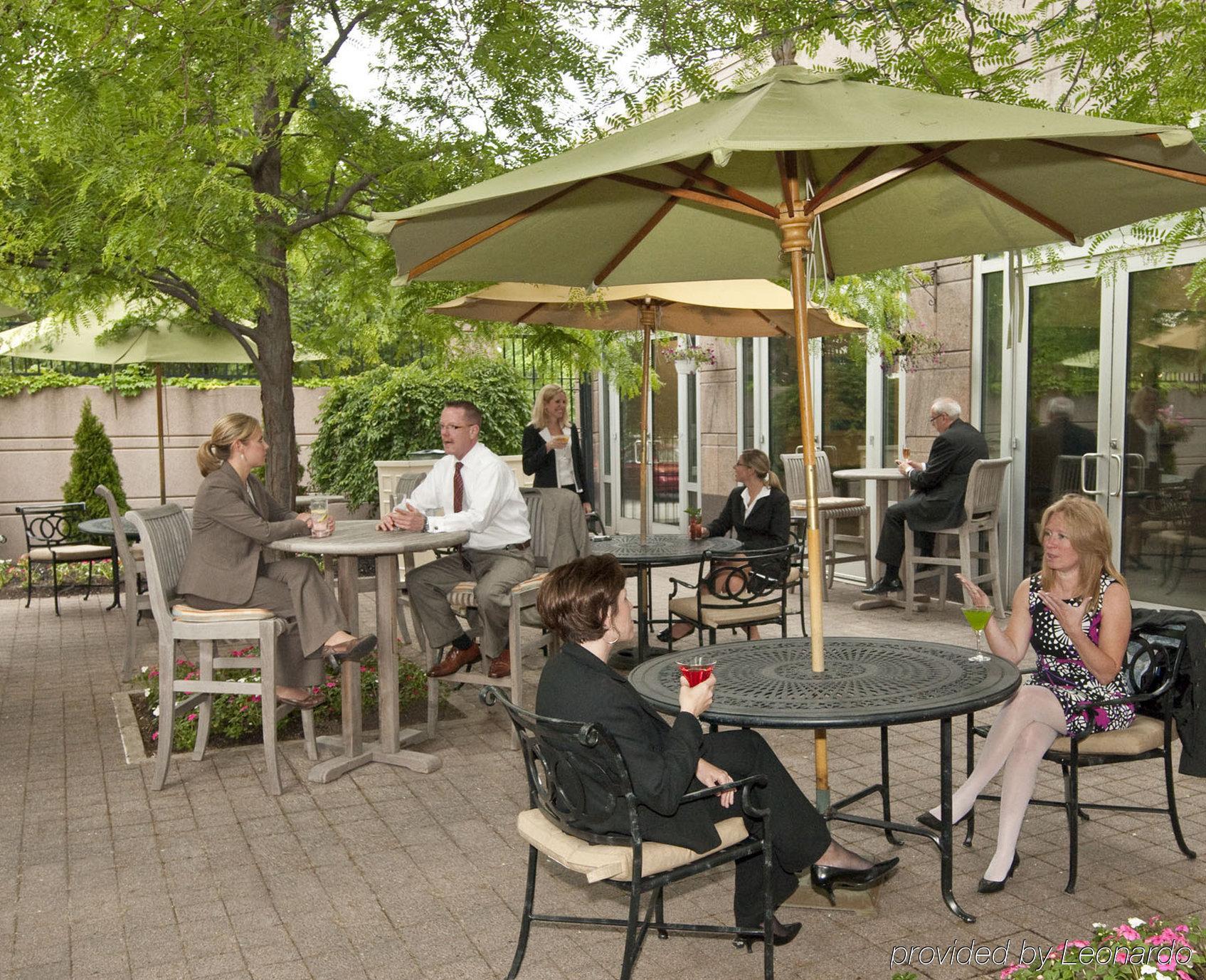 InterContinental Suites Hotel Clevel& Cleveland Restaurante foto